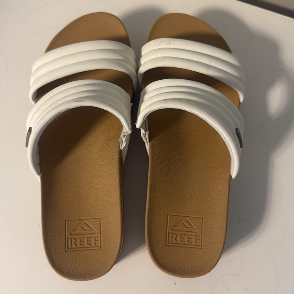 **SOLD ON MERCARI**REEF Kaia 2 Bar Slide Sandals women’s size 6 - Picture 4 of 7